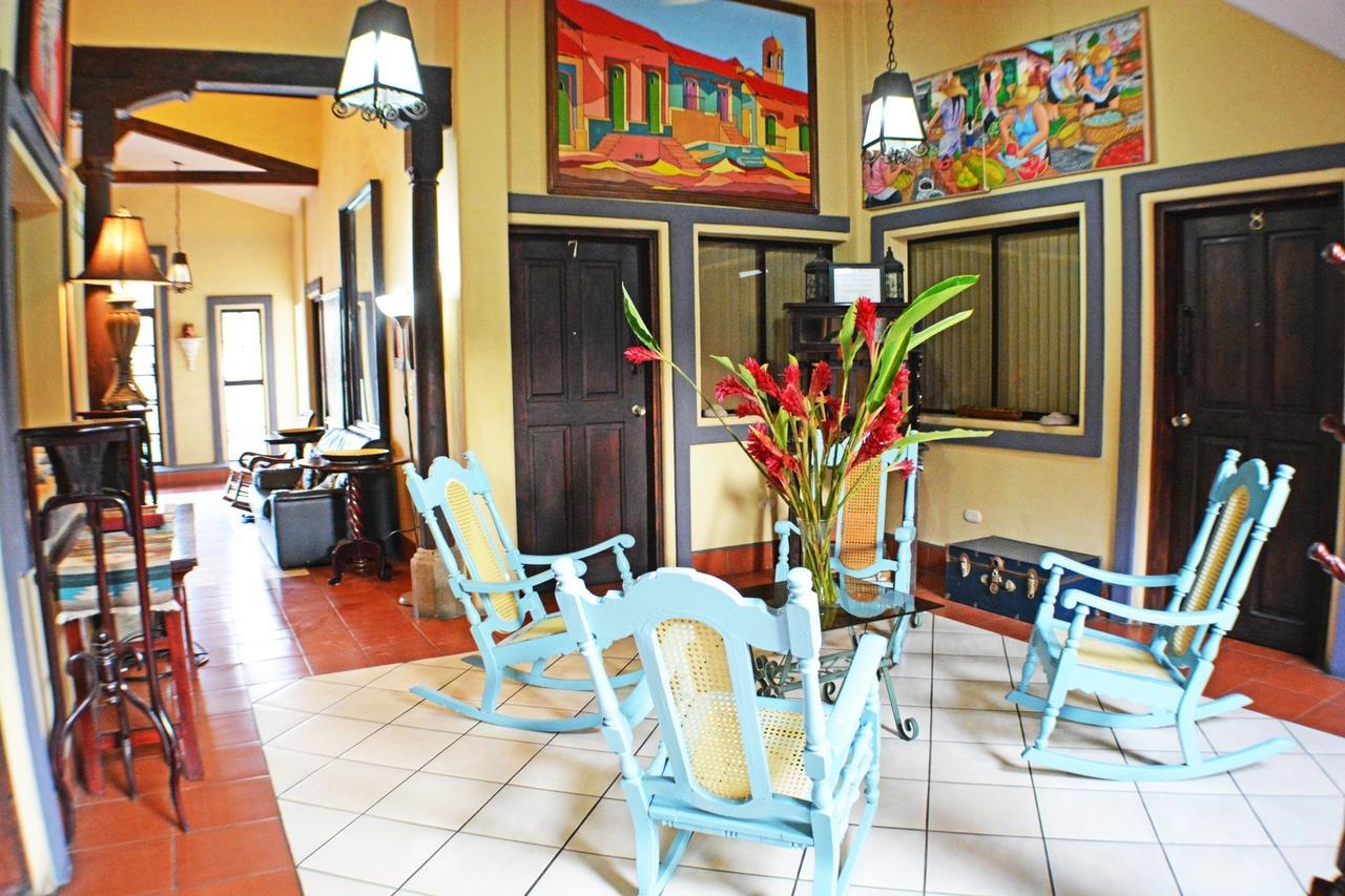 Hotel Los Balcones De Chinandega Exterior photo